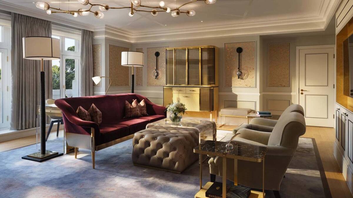 One Bedroom Hyde Park Suite