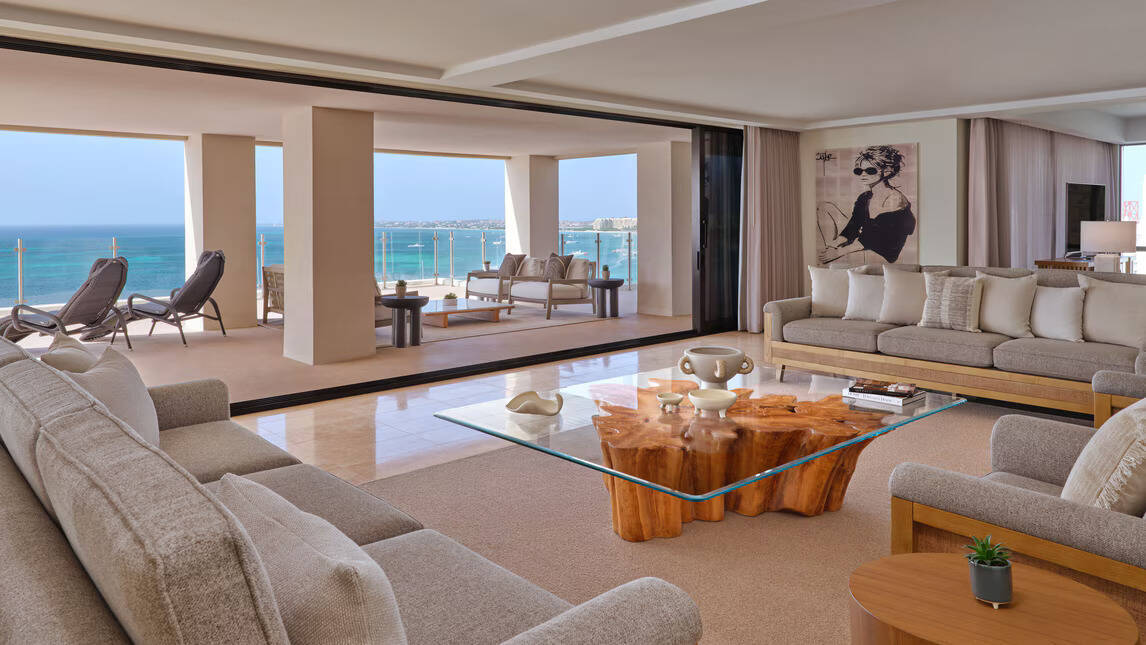 JOHN JACOB ASTOR SUITE PRESIDENTIAL OCEAN FACING VIEW TERRACE