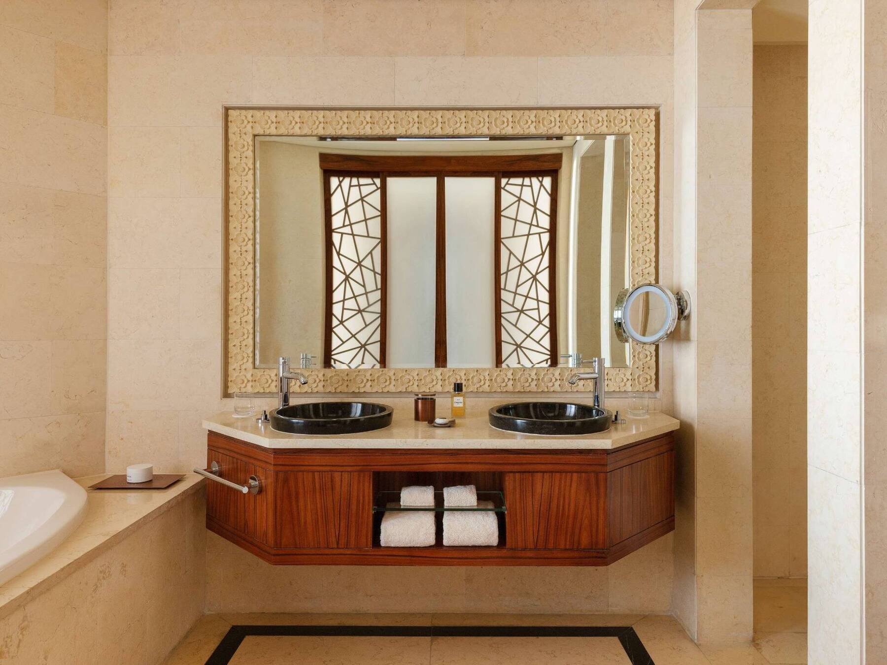 Raffles Club Dubai Skyline Twin Room