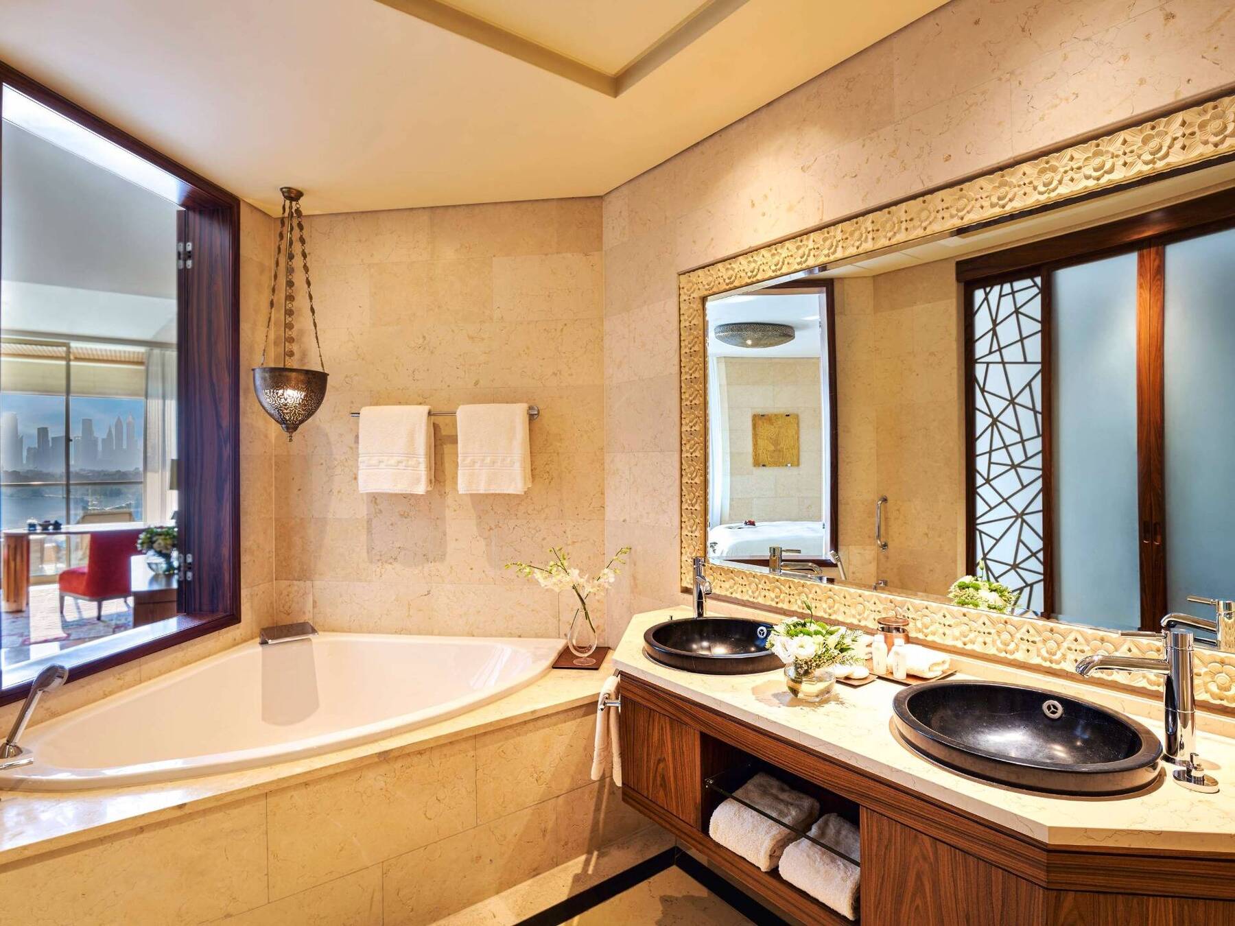 Landmark Suite Skyline View