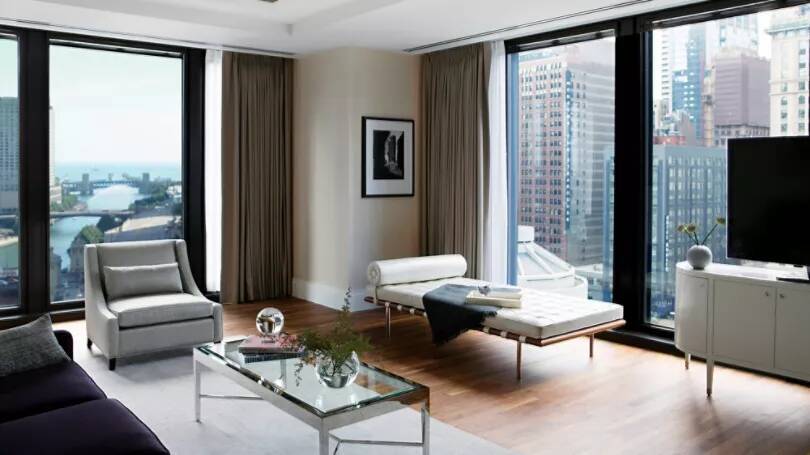 Club One Bedroom River View Suite