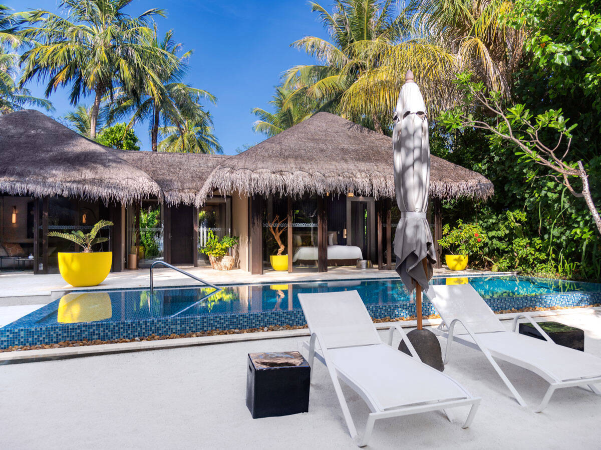 Deluxe Beach Pool Villa