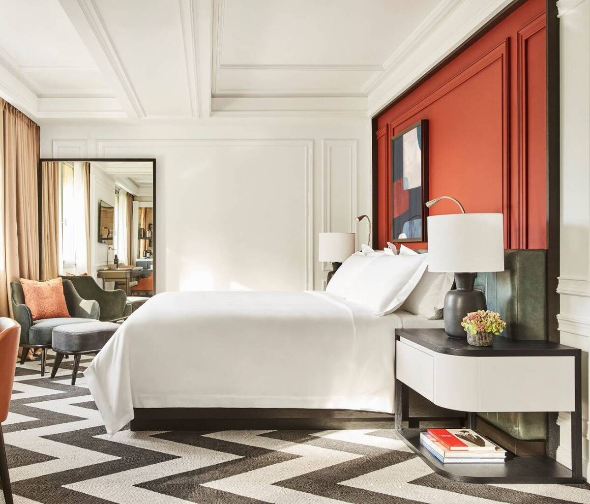 Grand Premier Room