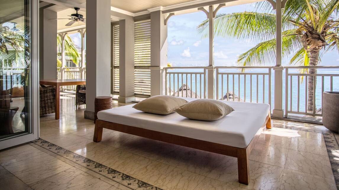 LE MORNE BALCONY SUITE