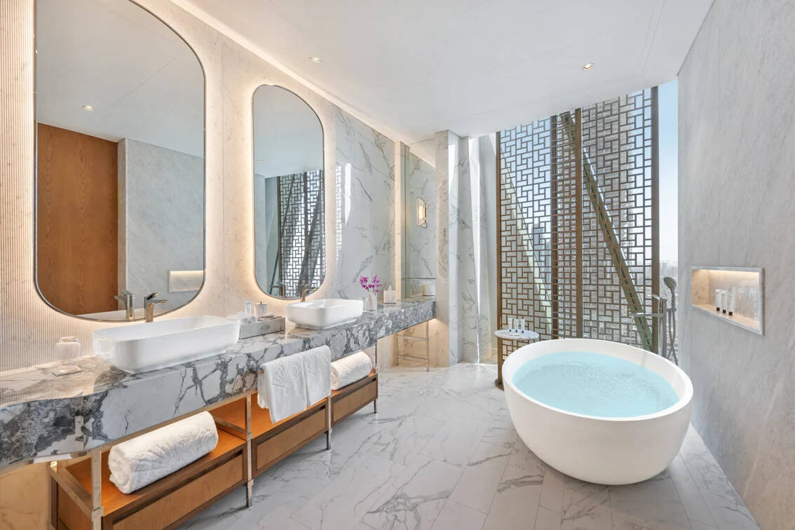 Club Mandarin Room King