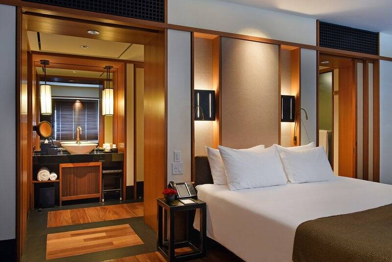 Art Deco One Bedroom Suite - City View