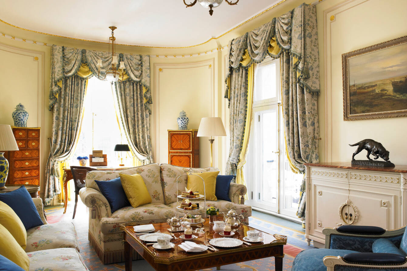 Deluxe One Bedroom Suite