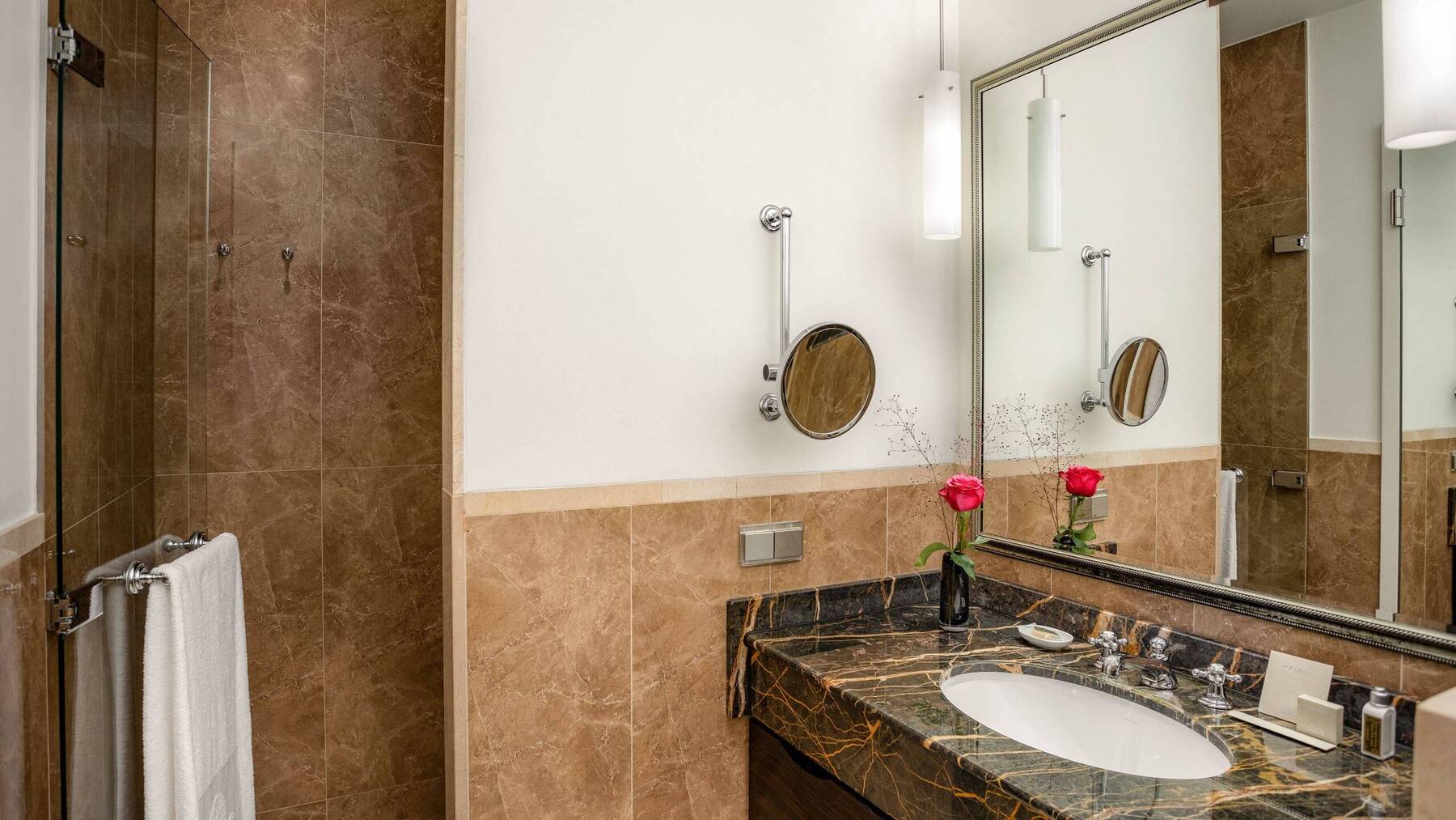 SUPERIOR TWO TWIN ROOM