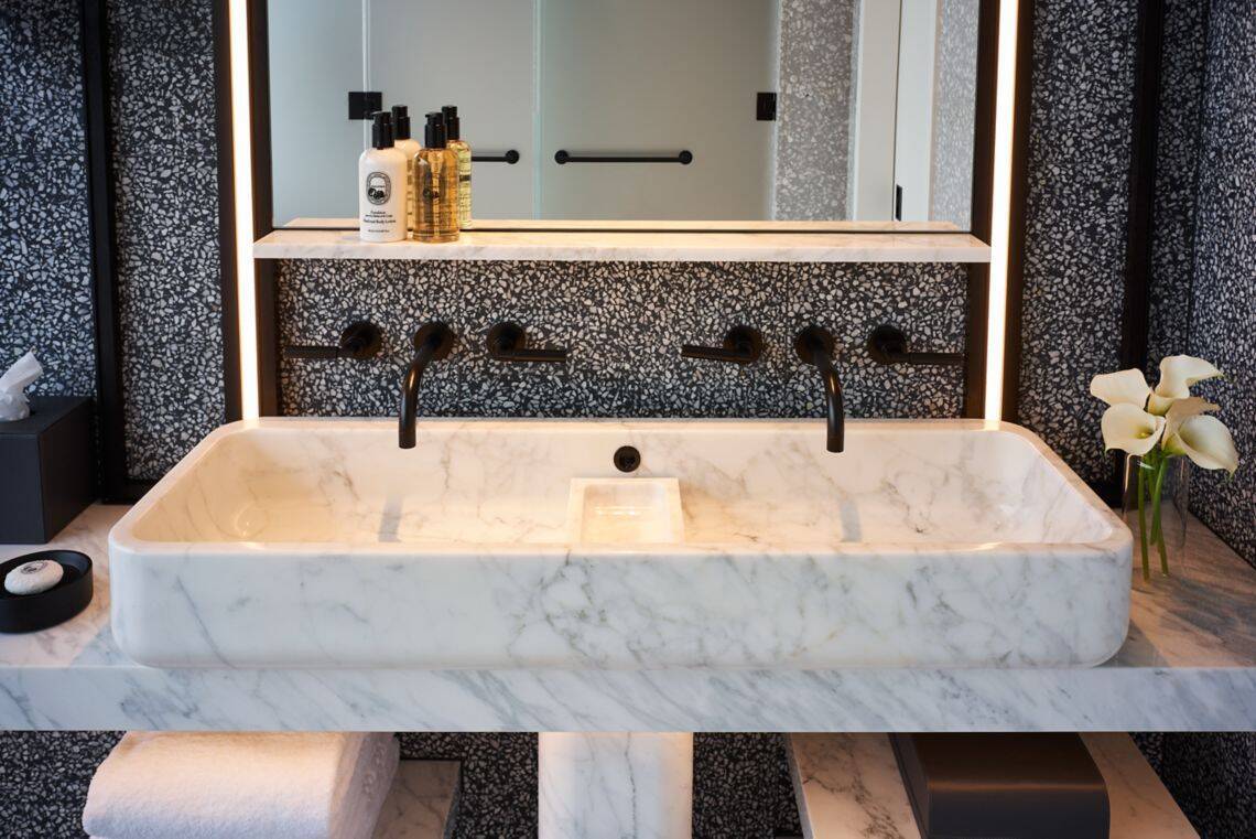 LIBERTY ONE BEDROOM SUITE, SOFA BED, HIGH FLOOR