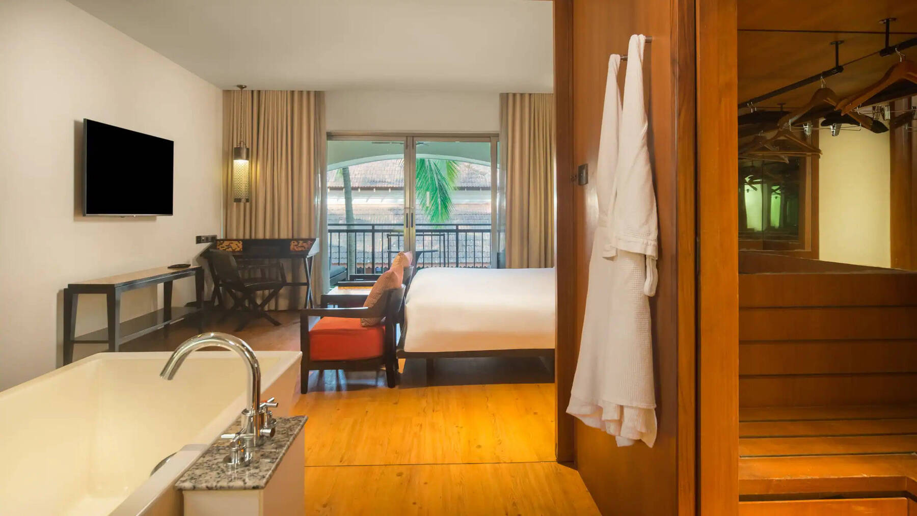 King Room with Balcony