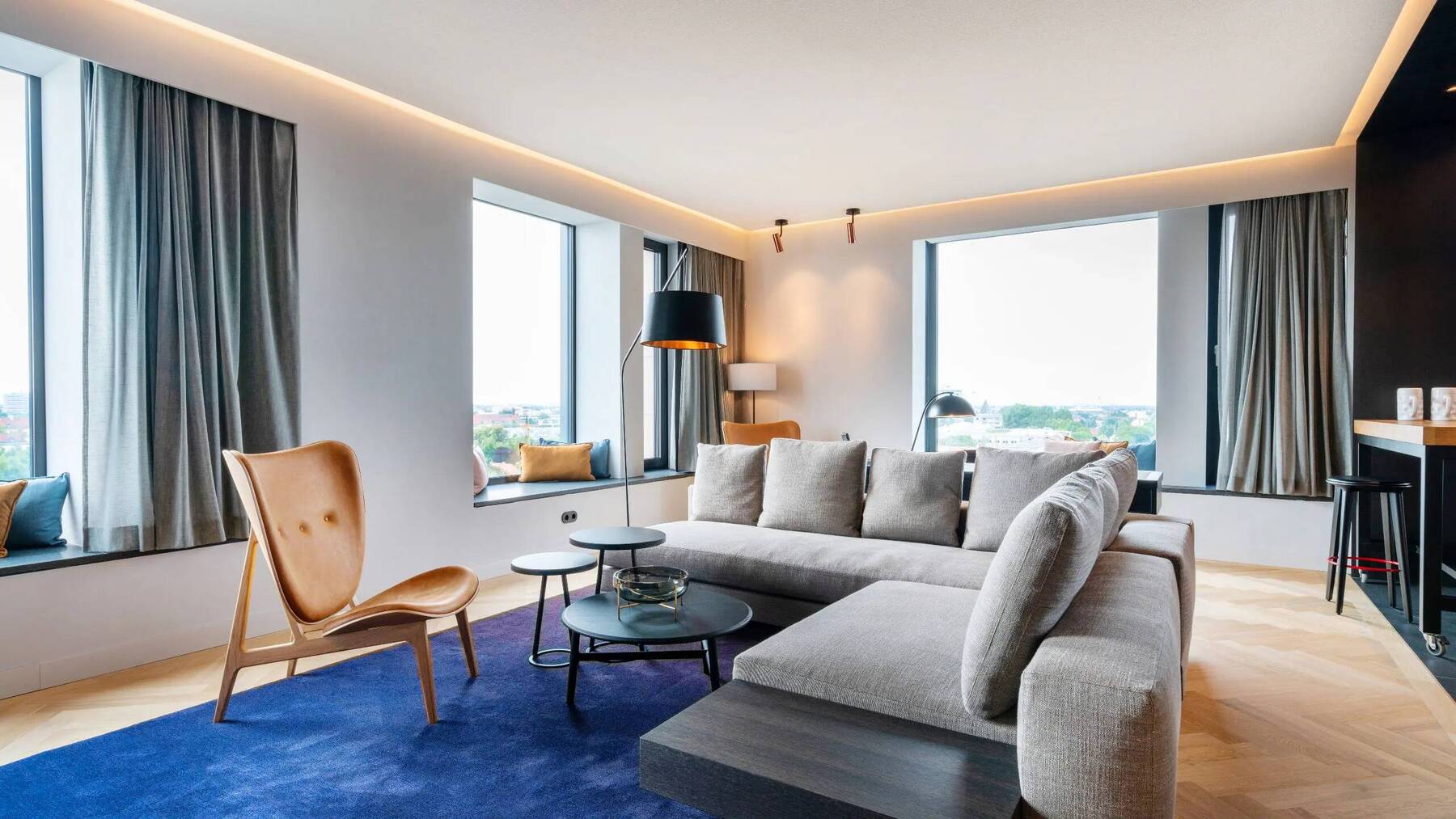 Executive Tower Suite