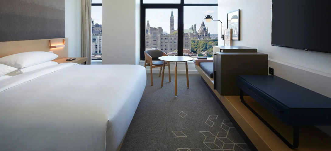 KING BED WITH ADA SHOWER