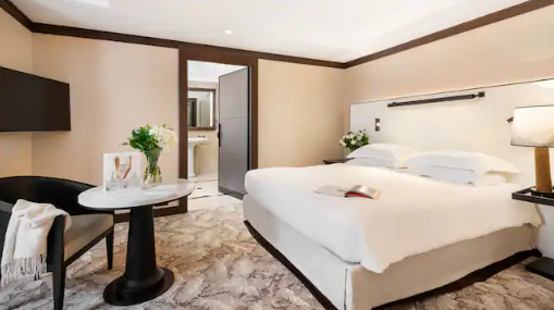 MADELEINE SUITE