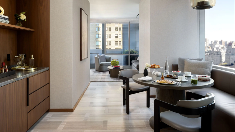 CENTRAL PARK BALCONY SUITE