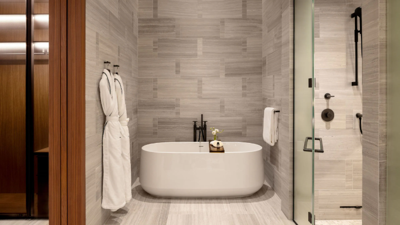 MANHATTAN SUITE