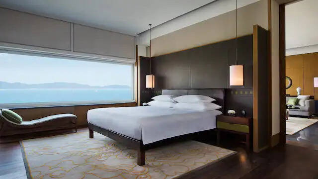 Panoramic Ocean View Suite 