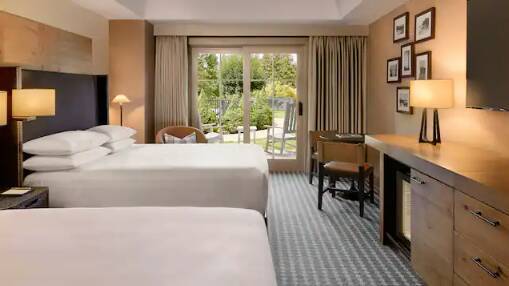 TWO QUEEN BEDS PATIO POOL VIEW