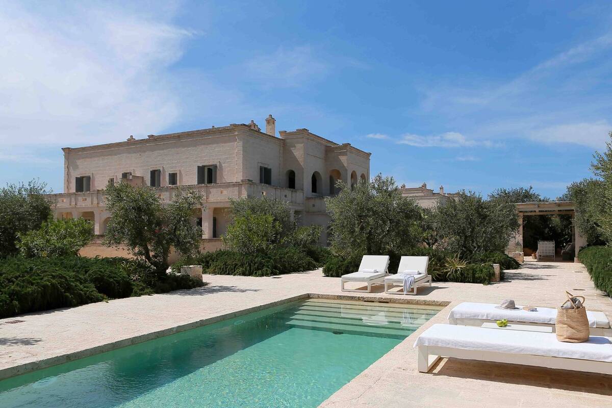 Casa Magnifica