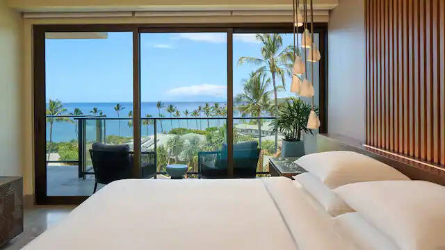 Three Bedroom Ilikai Villa – Two Kings One Queen  Bunk Bed Ocean View