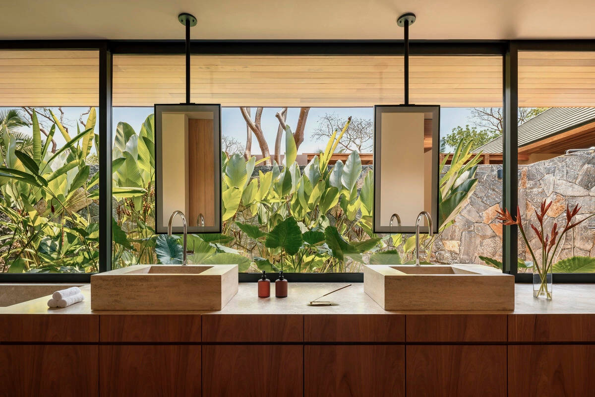 PRIVATE HOME 48 – 7 BEDROOMS