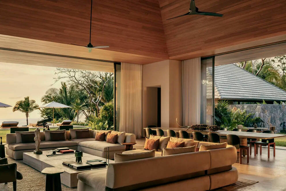 PRIVATE HOME 48 – 7 BEDROOMS