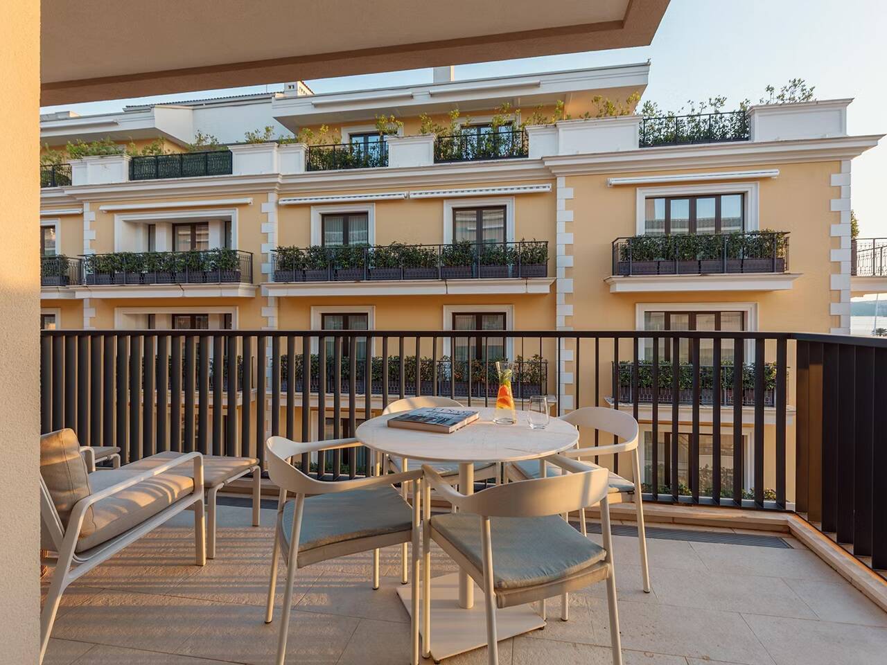 King Studio Suite Balcony