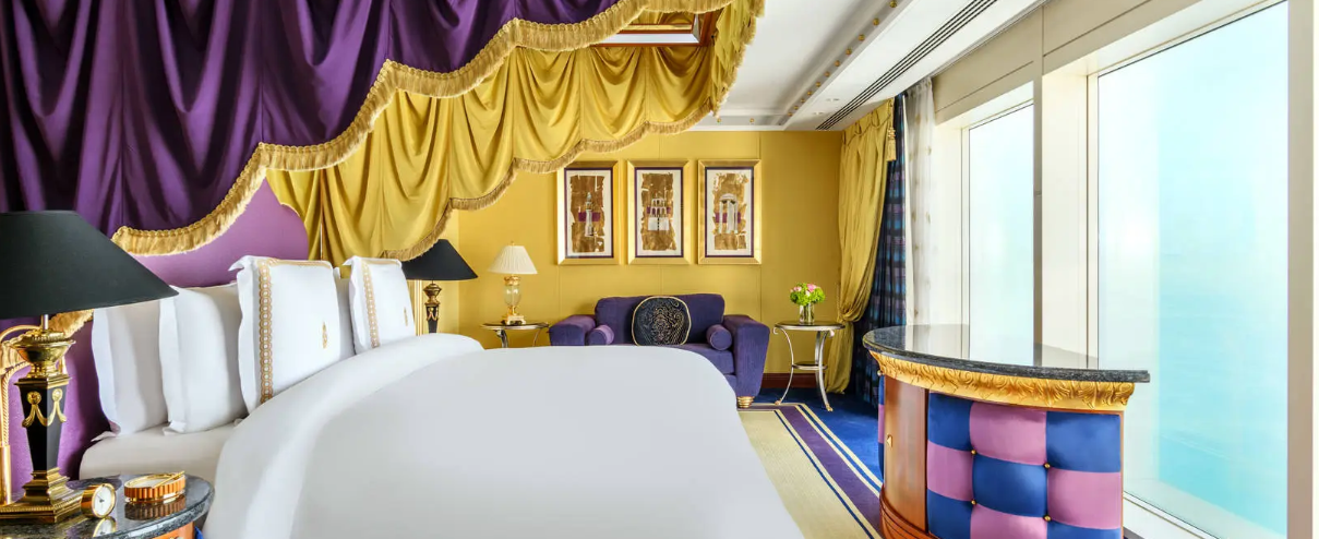 DUPLEX CLUB SUITE