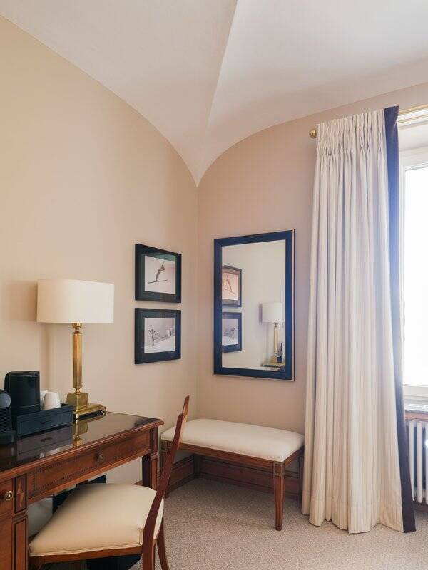 SINGLE CLASSIC VILLAGE SIDE