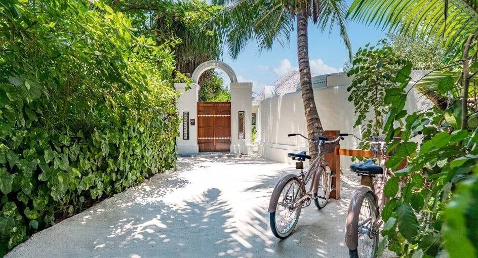 ONE BEDROOM FAMILY BEACH POOL VILLA