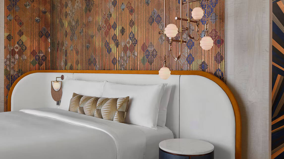 DELUXE SEA VIEW KING BALCONY