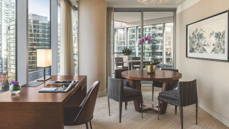 ONE BEDROOM PREMIUM SUITE WITH SOFA BED WITH BALCONY