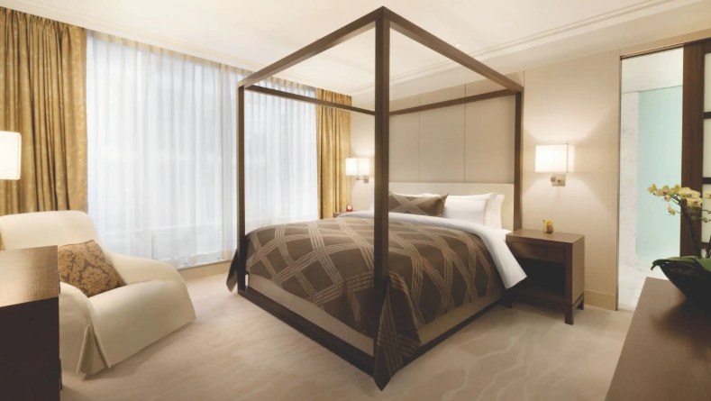PENTHOUSE SUITE