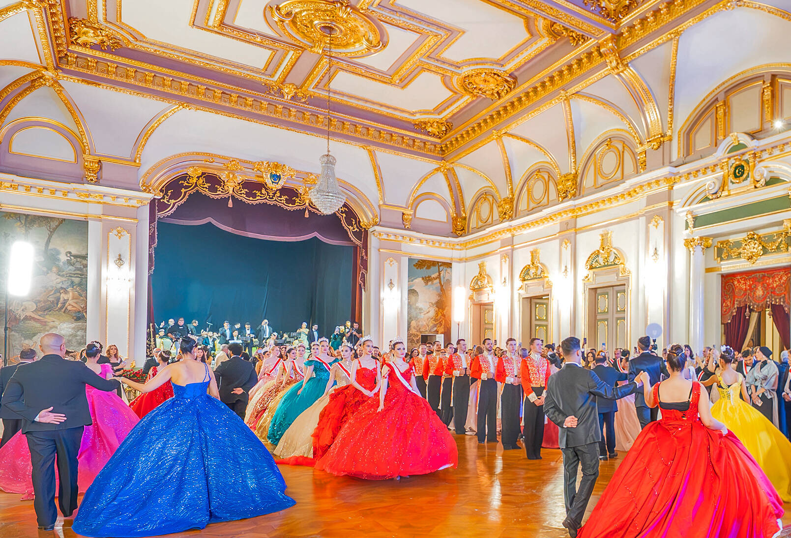 The Grand Ball of Princes and Princesses