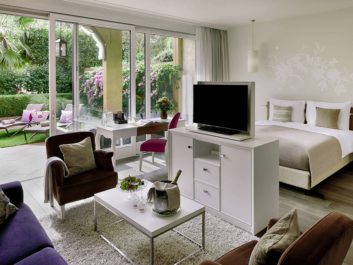 JUNIOR SUITE SOUTH
