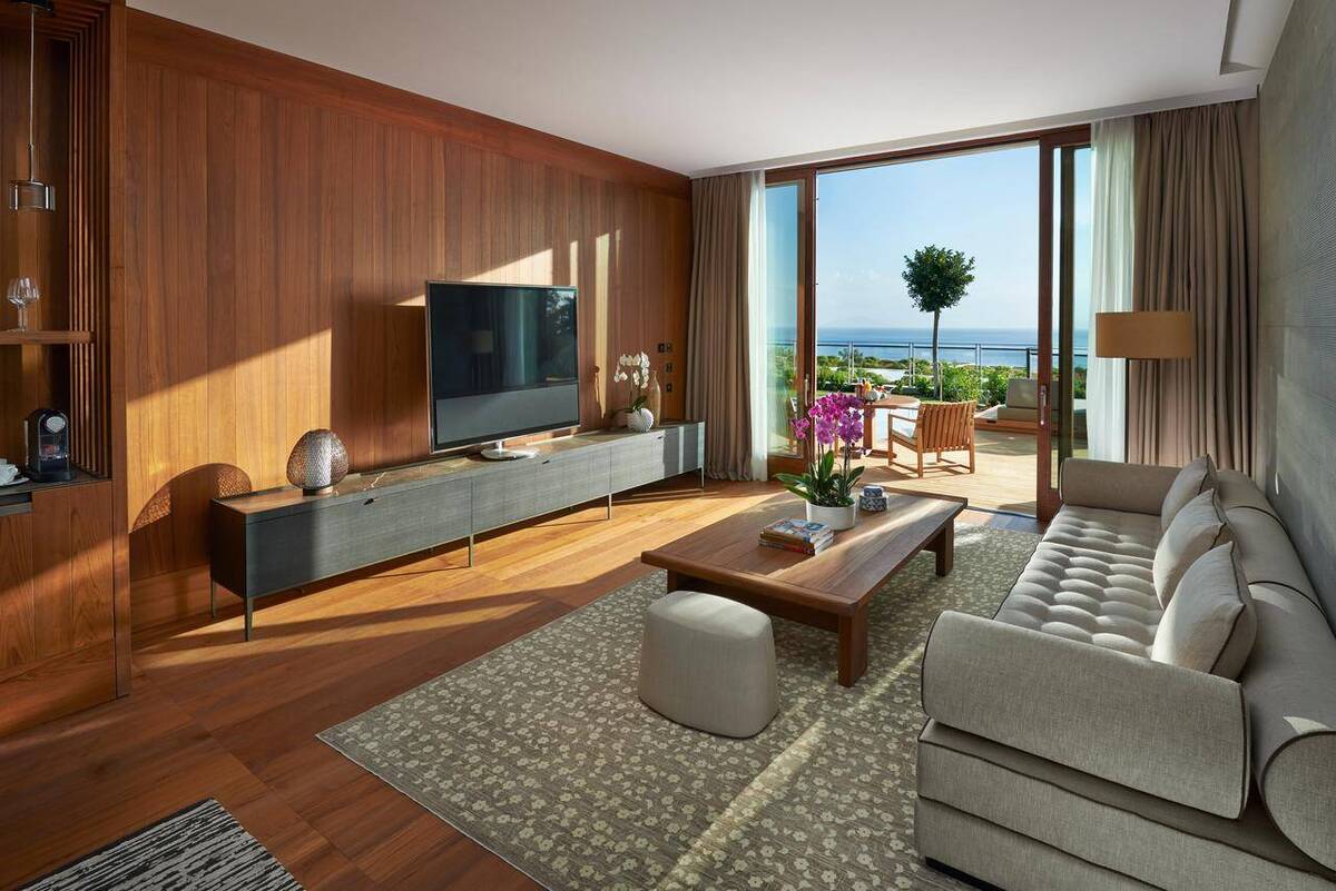 Sea View Suite with Private Pool