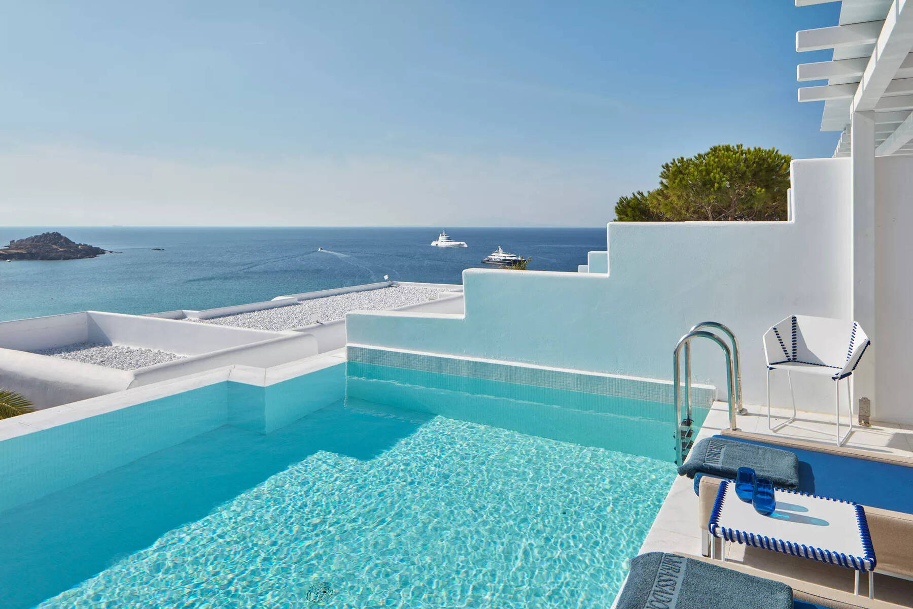 White Bliss with Private Pool & Sea View