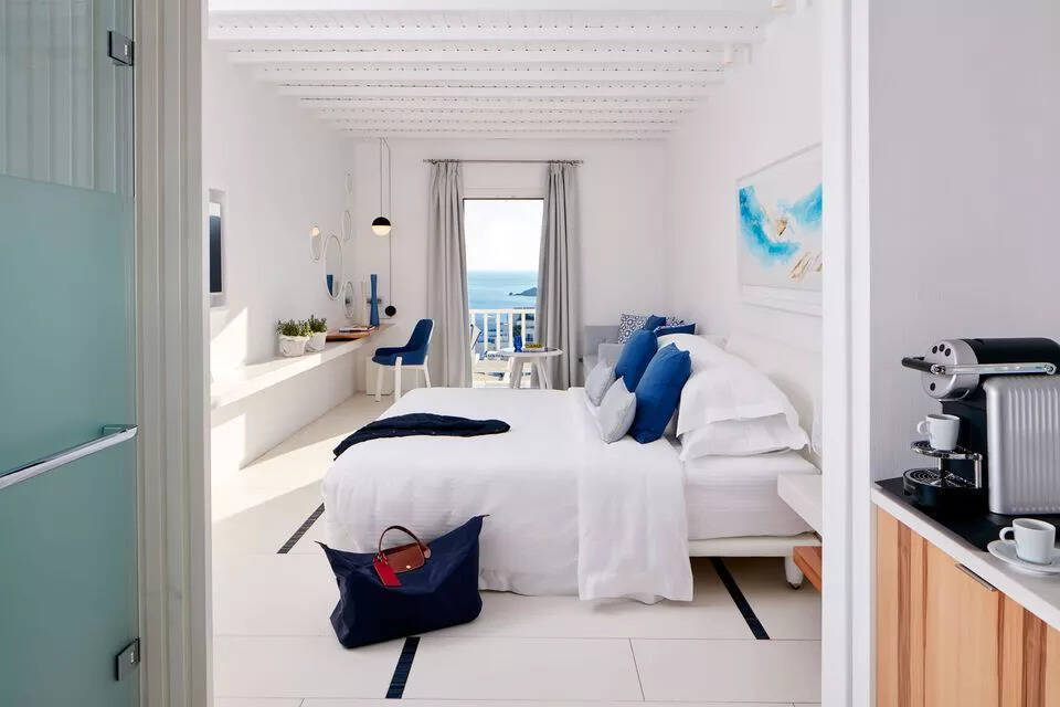 White Bliss with Private Pool & Sea View