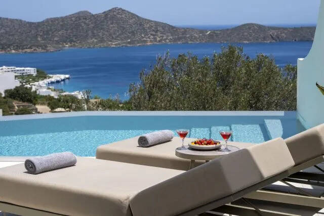 One Bedroom Serenity Suite