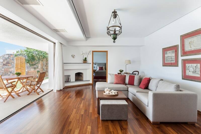 King Minos Royalty Villa with Private Pool