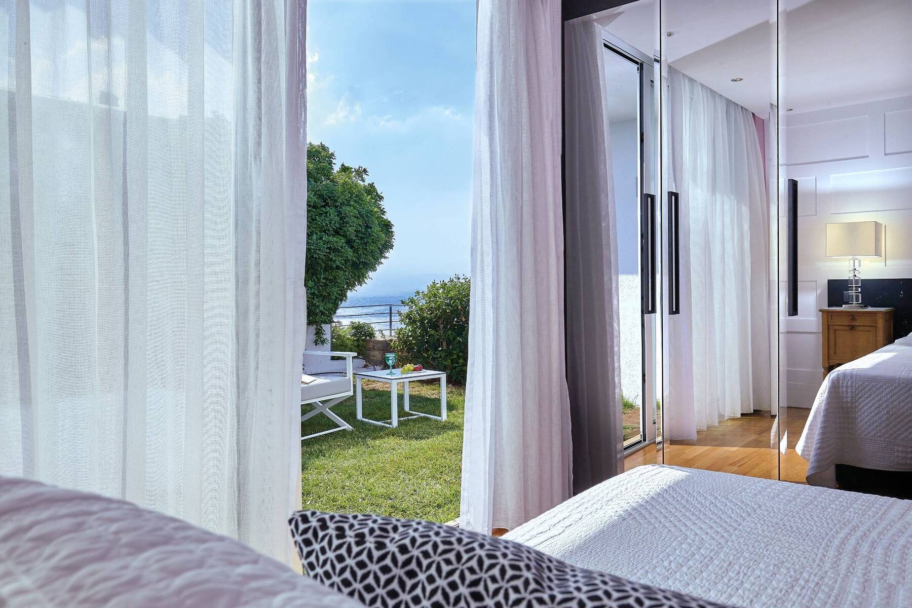 Four Bedroom Royal Spa Villa | private pool & Sea View