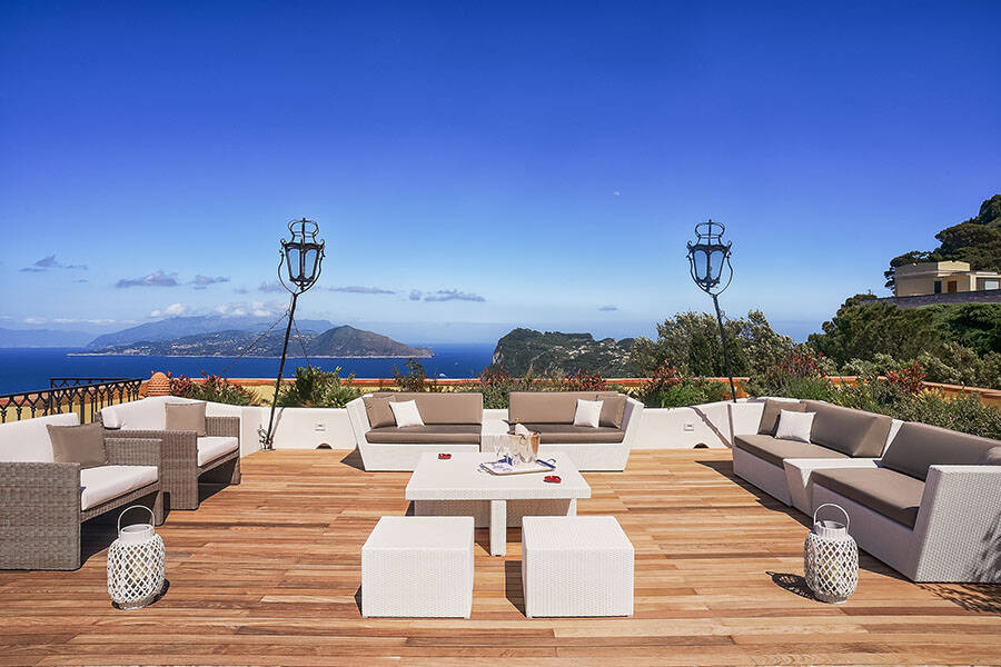 Capri Suite