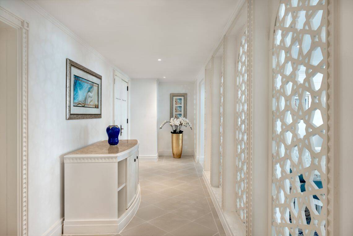 Ambassador Suite, Oceanfront, High Floor