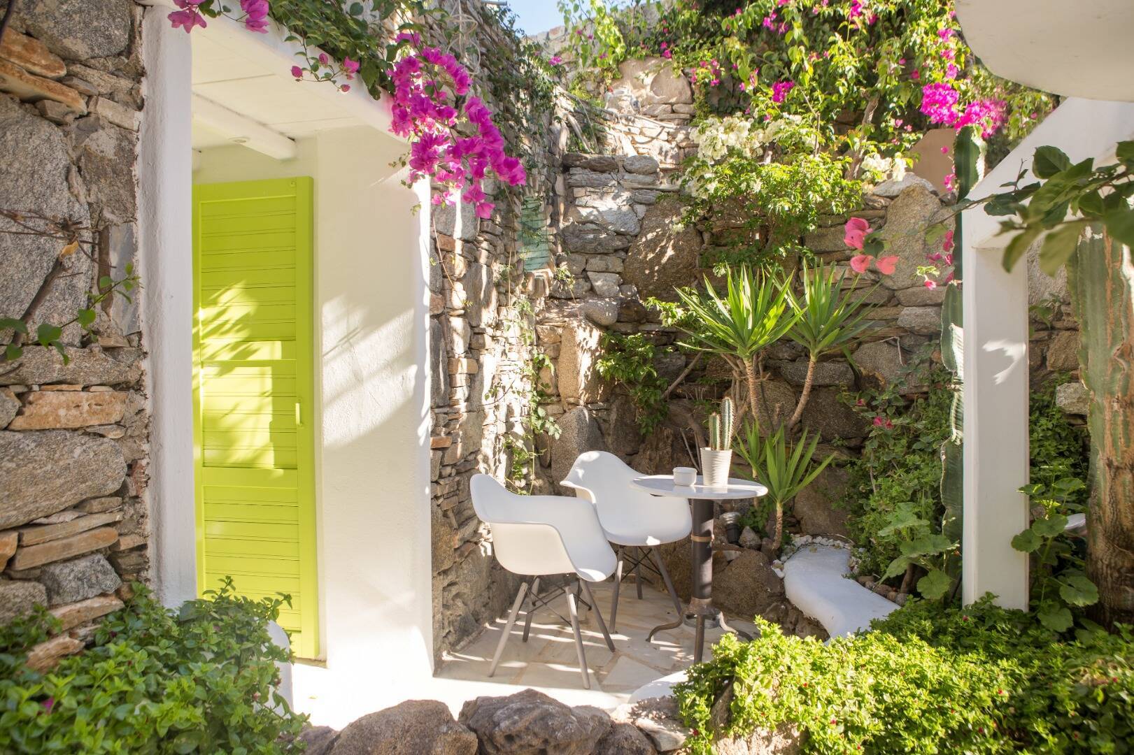 JUNIOR SUITE GARDEN VIEW PATIO