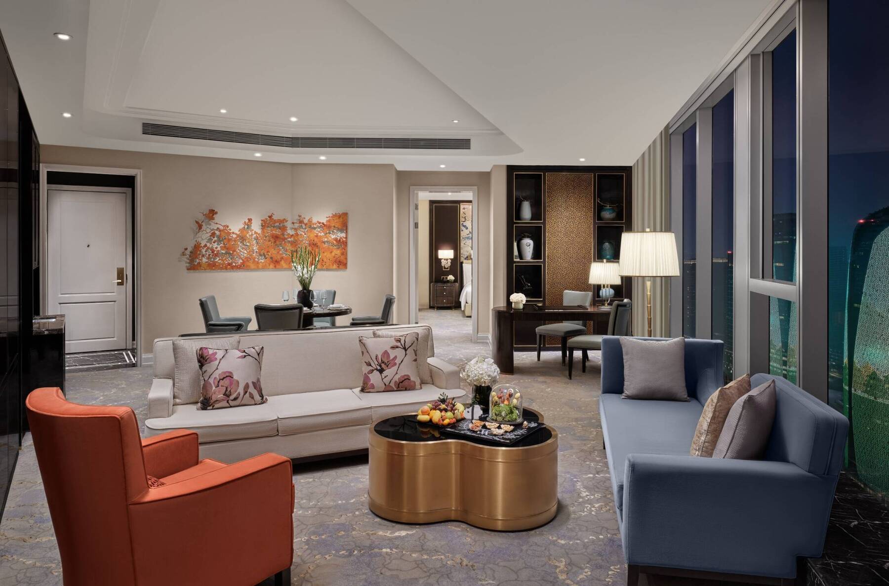 Waldorf Astoria Twin Tower View Suite