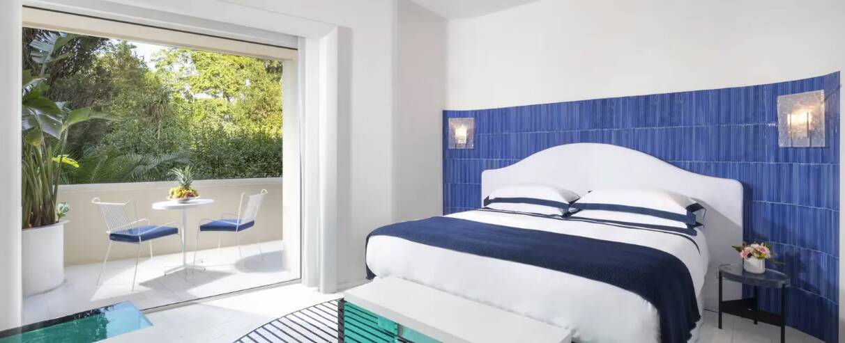 EXECUTIVE GARDEN SUITE WITH PRIVATE POOL