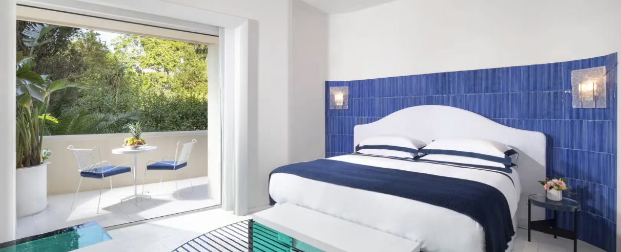 EXECUTIVE GARDEN SUITE WITH PRIVATE POOL