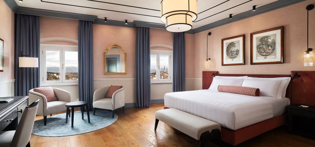 Signature Deluxe Room