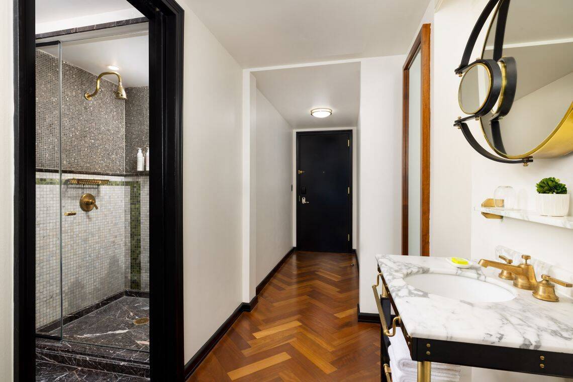 Classic King Reserve Room