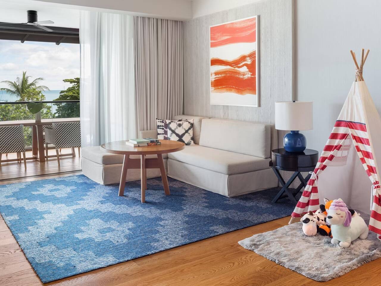 King One Bedroom Suite Sea View