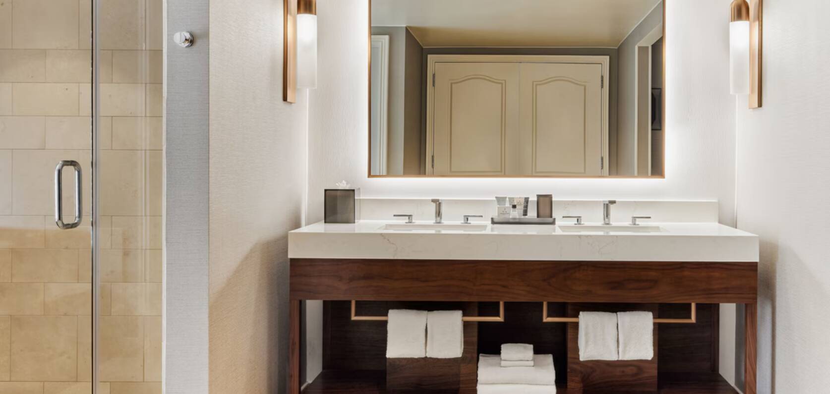 TWO BEDROOM SUITE MOUNTAIN VIEW